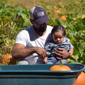 Meet your Posher, Carlos